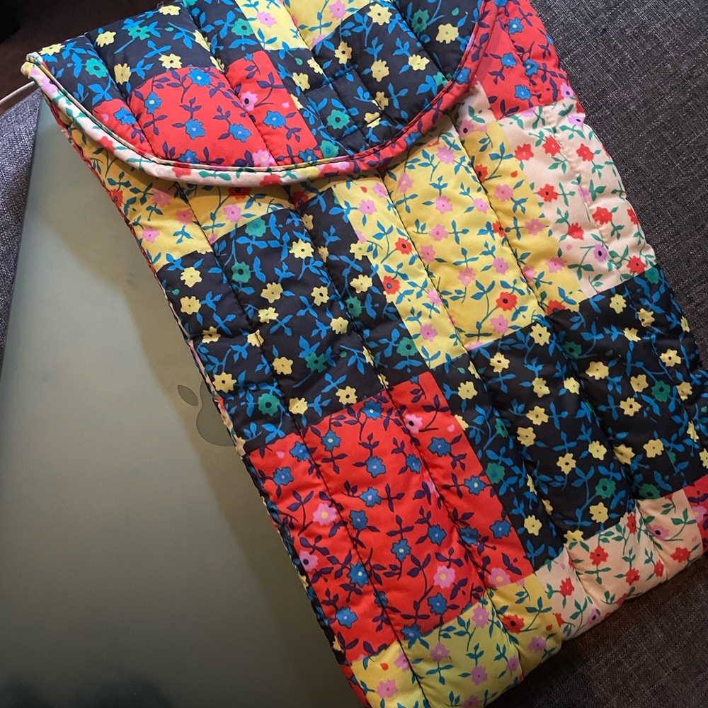BAGGU "Calico Block" Quilted Laptop Sleeve